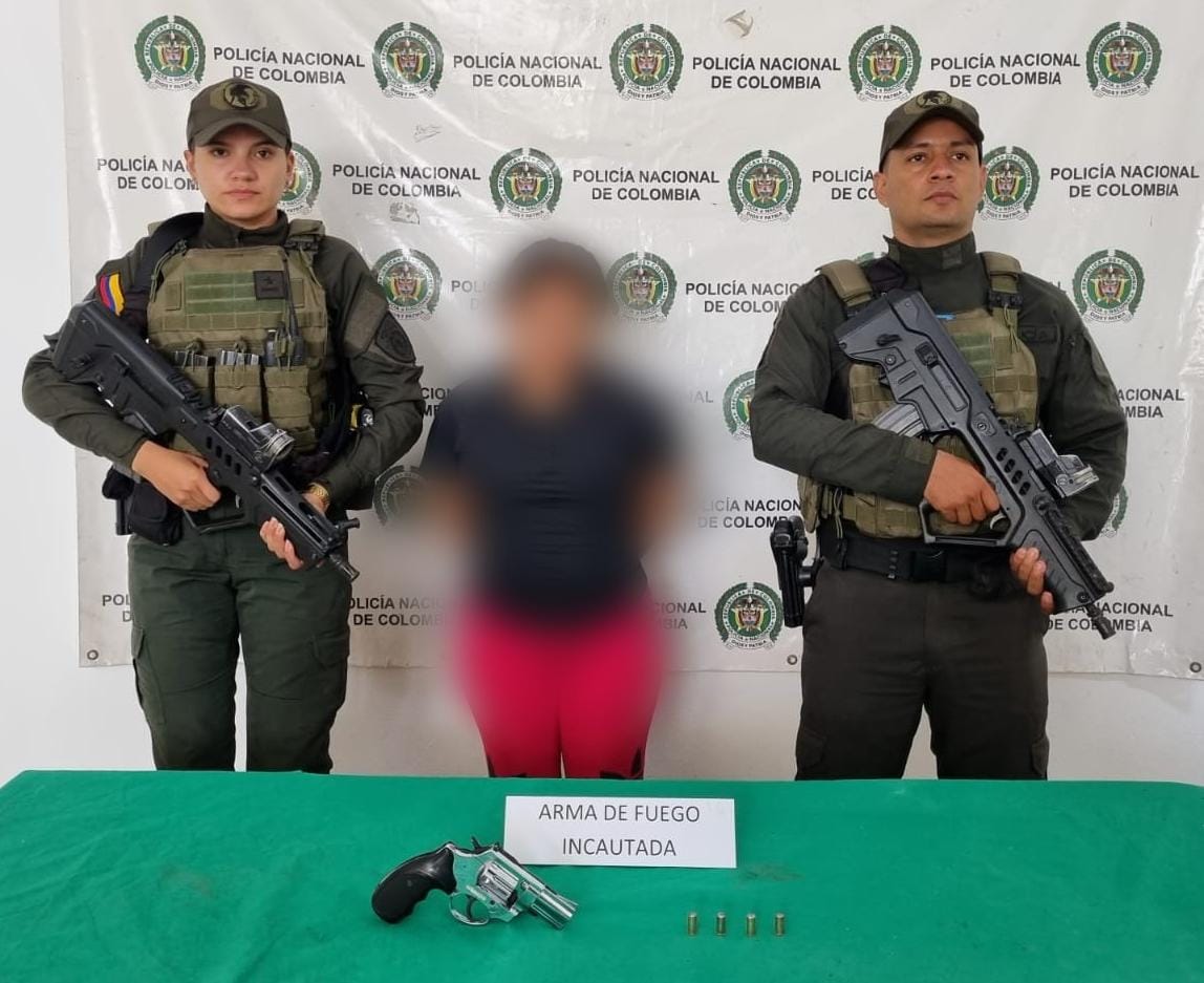 La mujer fue identificada como  "Karla" de 18 años de edad.