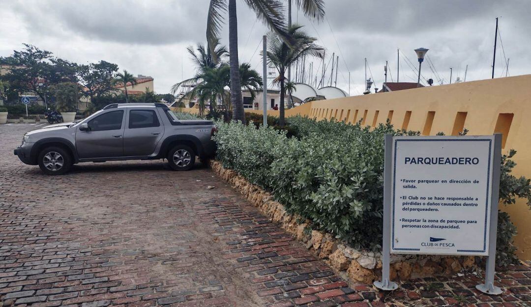 El Gobierno Nacional les recuerda a los administradores de la marina y restaurante las posibles sanciones por violación de nomas del patrimonio