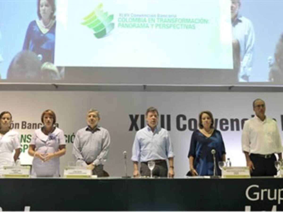 No somos inmunes a la crisis económica internacional: Santos