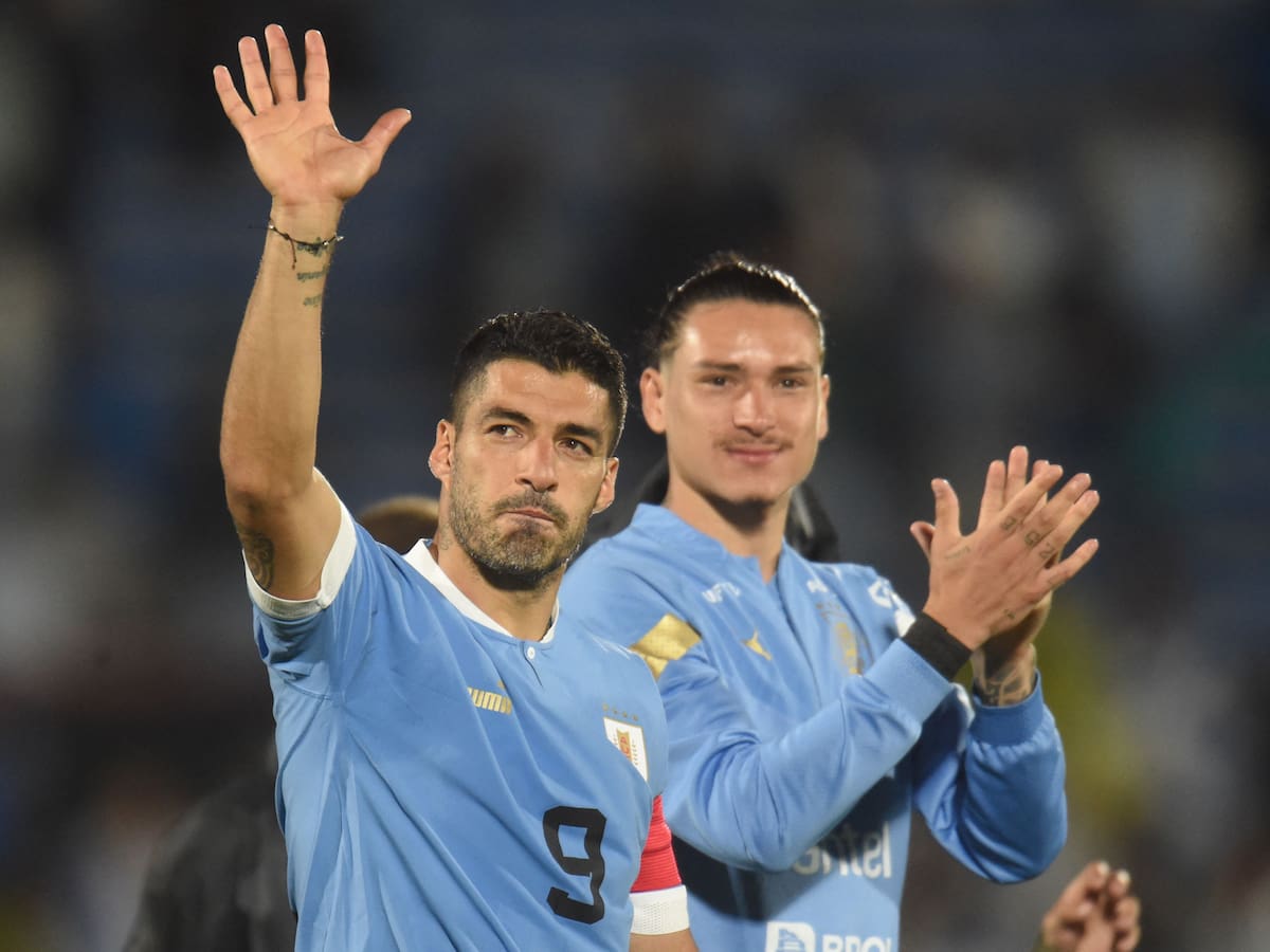 Uruguay golea a Bolivia y se acerca a la punta de las Eliminatorias