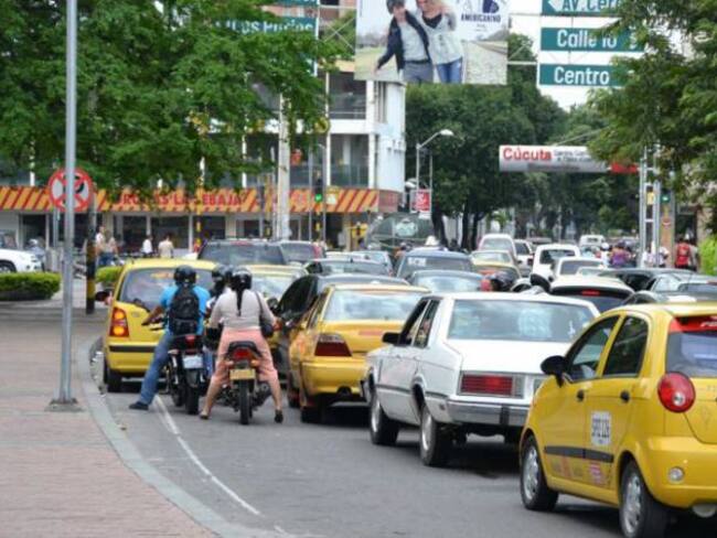 Al caos vehicular se le suma la falta de autoridad de tránsito.