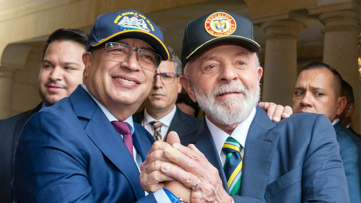 Petro se compromete con Lula a garantizar una transición pacífica de Gobierno en Colombia