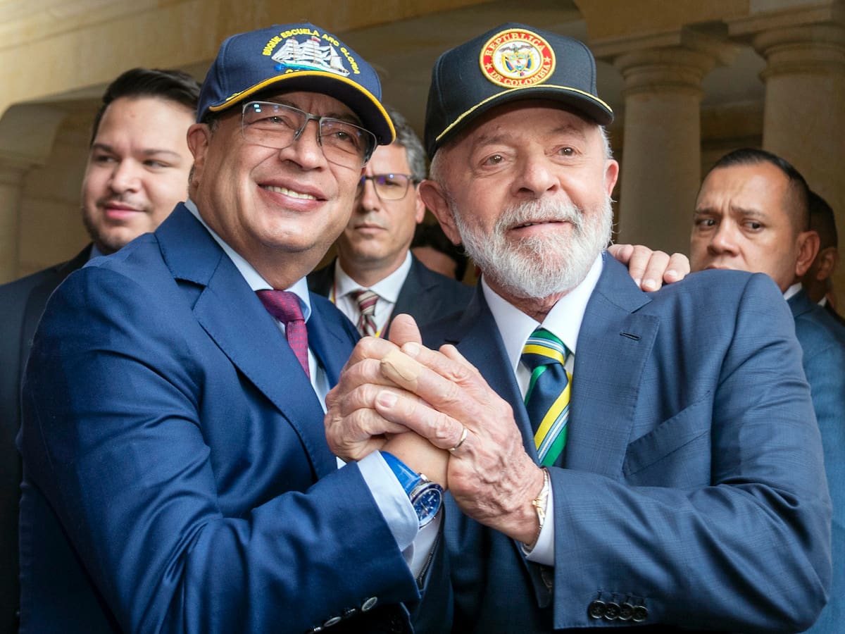 Petro se compromete con Lula a garantizar una transición pacífica de Gobierno en Colombia