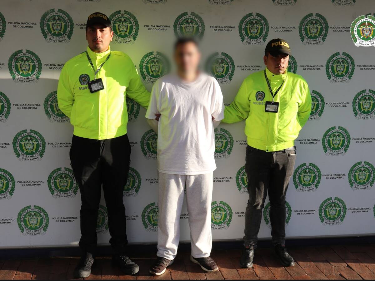 Profesor acusado de abuso sexual a menor de 14 años fue capturado en Aeropuerto El Dorado