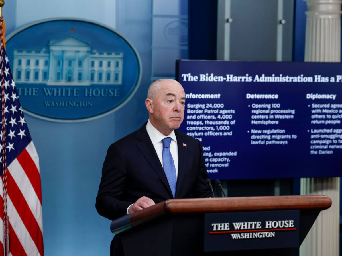 Tomen forma segura de cruzar, no la equivocada: mensaje de Alejandro Mayorkas a migrantes