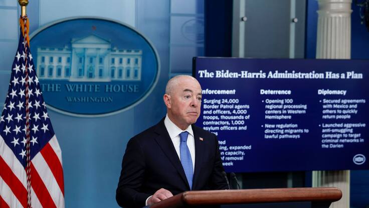 Tomen forma segura de cruzar, no la equivocada: mensaje de Alejandro Mayorkas a migrantes