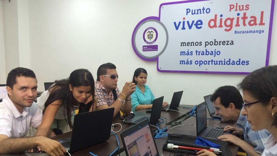 Claro amenaza con desconectar 256 Puntos Vive Digital . Foto: Mintic