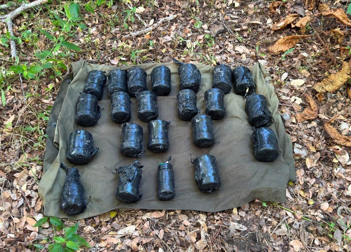 Ejército ubica depósito con explosivos del ‘Clan del Golfo’ en zona rural de Fundación, Magdalena. Foto: Ejercito Nacional