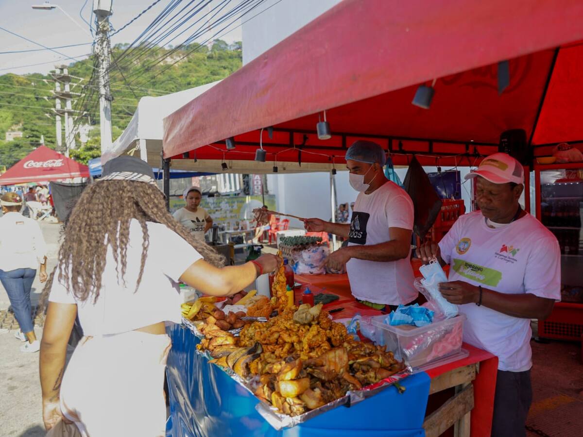 Aprobaron 30 solicitudes para ventas de fritos y caña de azúcar en La Popa
