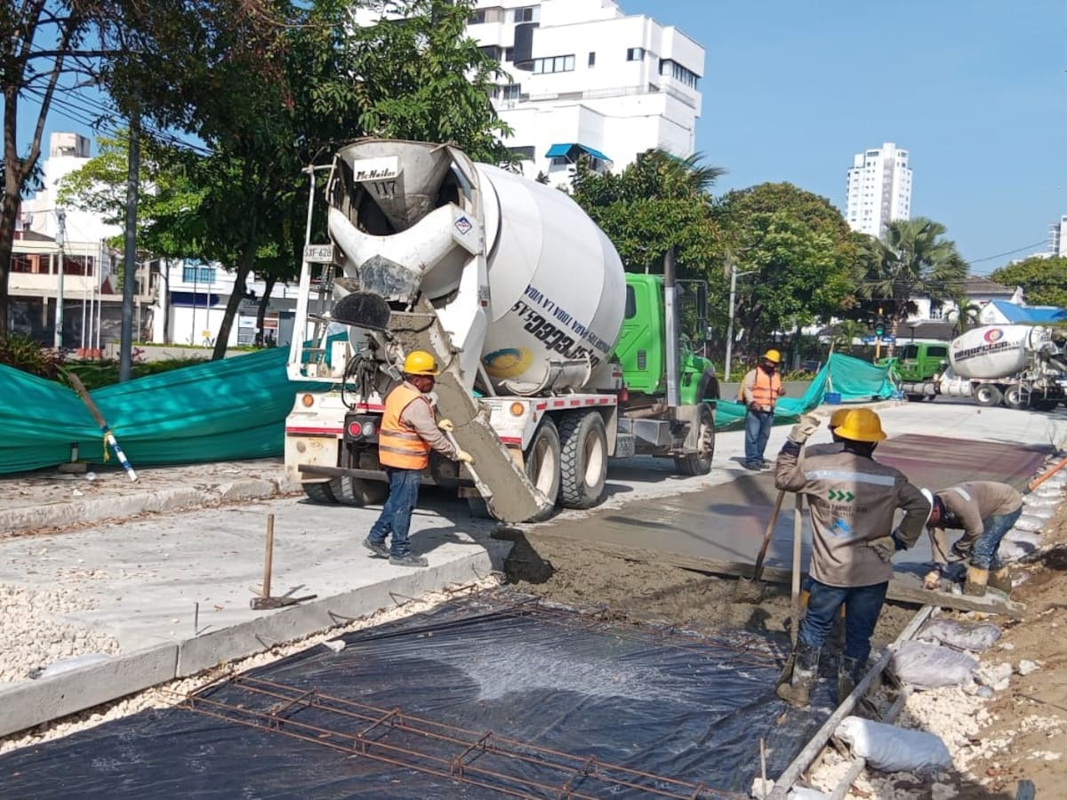 Trabajos de reposición de red de alcantarillado en Manga avanzan conforme al cronograma