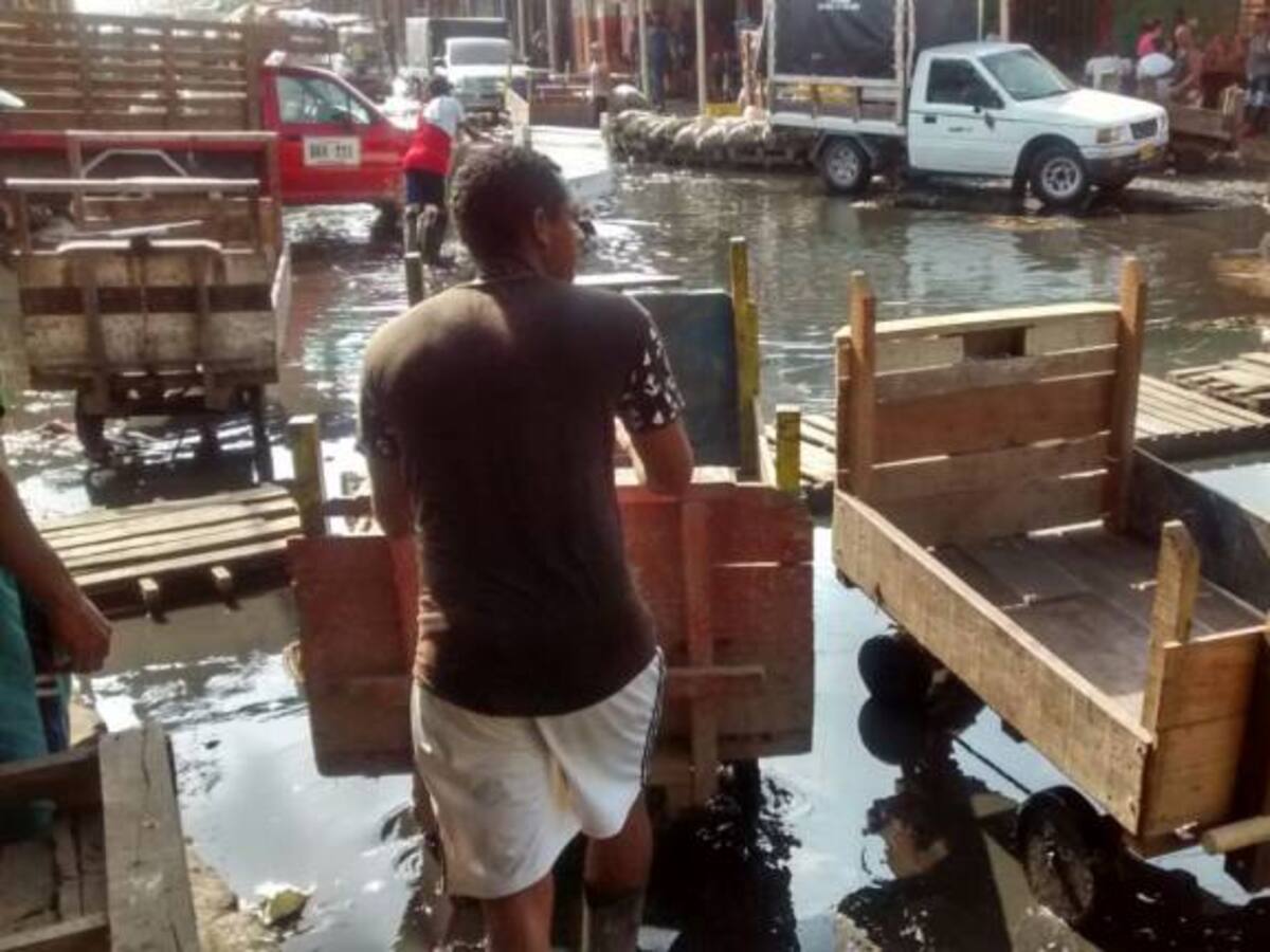 En Barranquilla los estantes de alimentos están vacíos, y los precios por la nubes
