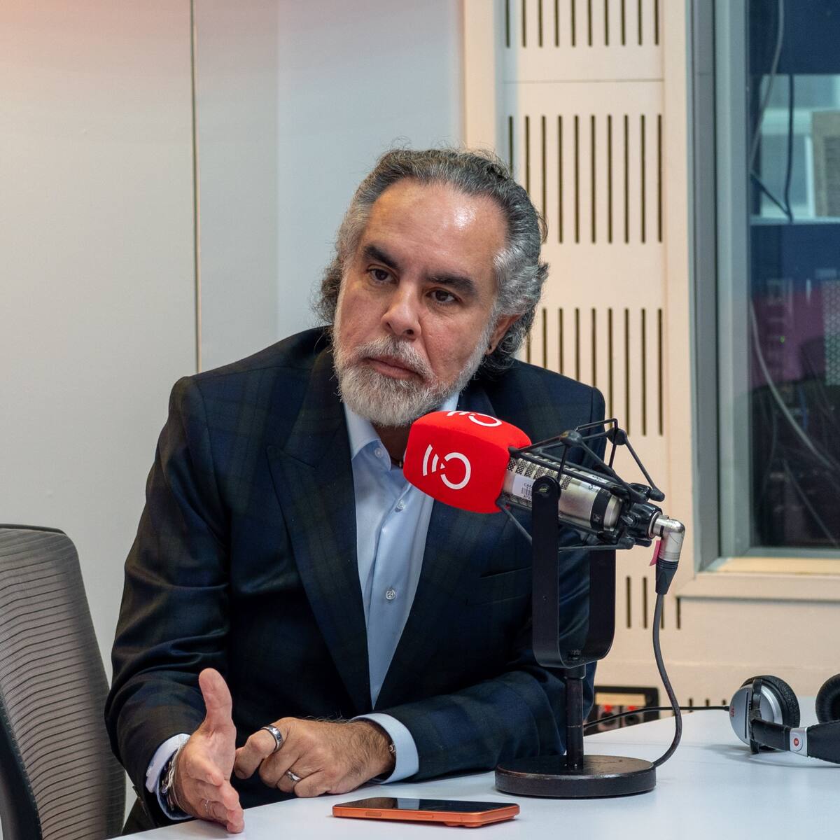 “Si quieres que el voto no sea secreto, lo puedes hacer”: MinInterior Armando Benedetti