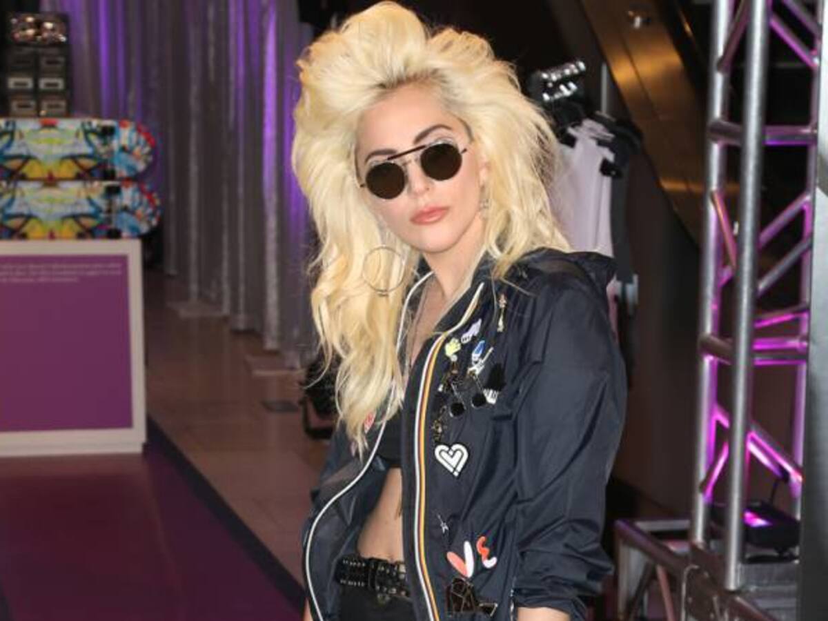 Lady Gaga aplaza su gira europea hasta el año que viene