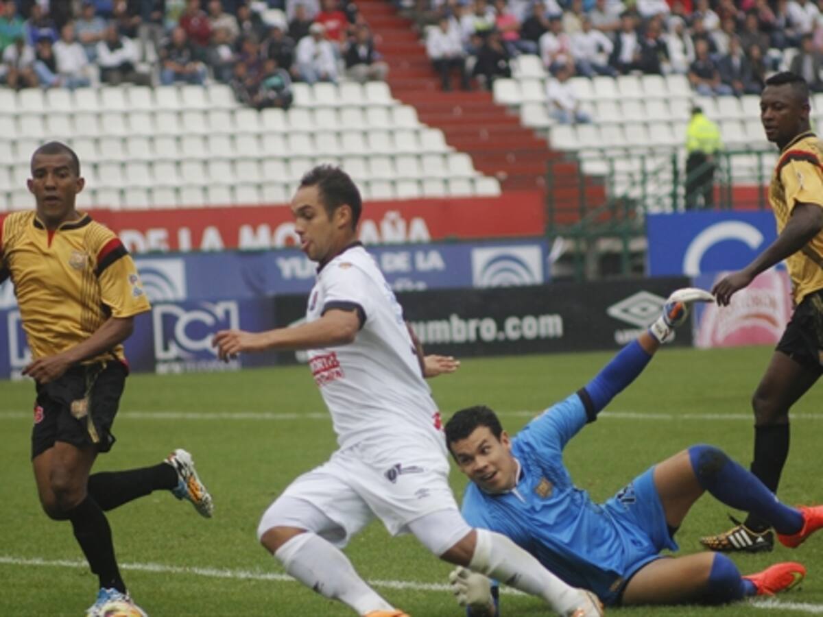 Con golazo de Johan Arango, Once Caldas salva un punto en Manizales