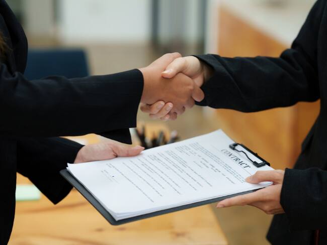 ¿Cuáles son las causales para terminar un contrato de arriendo comercial? Art. 518 y 520 // Caracol Radio