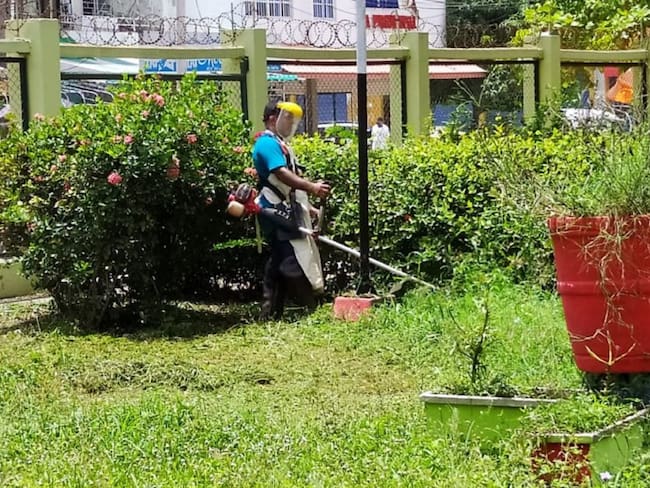 Realizan jornadas de limpieza en entidades distritales de Cartagena