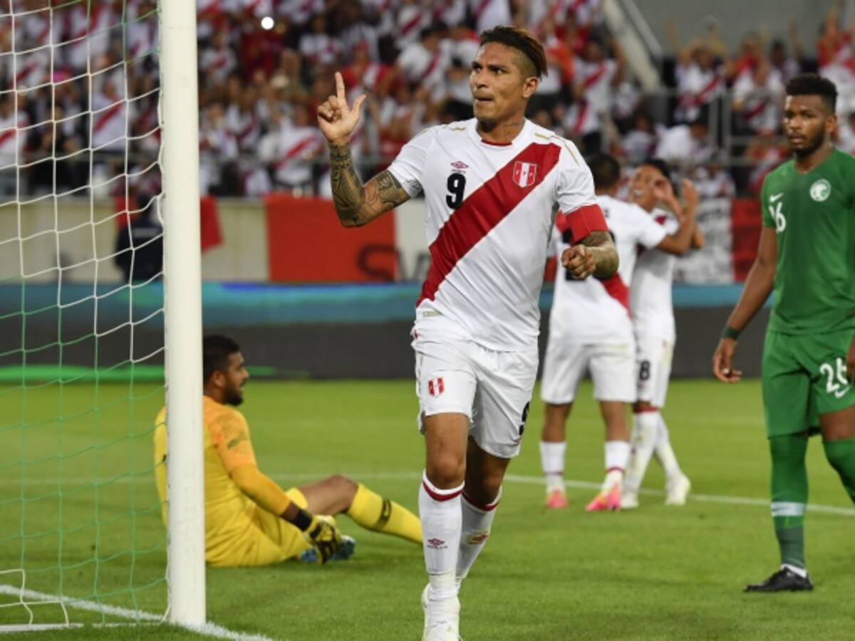 Sergio Peña queda fuera de la nómina de Perú por Paolo Guerrero