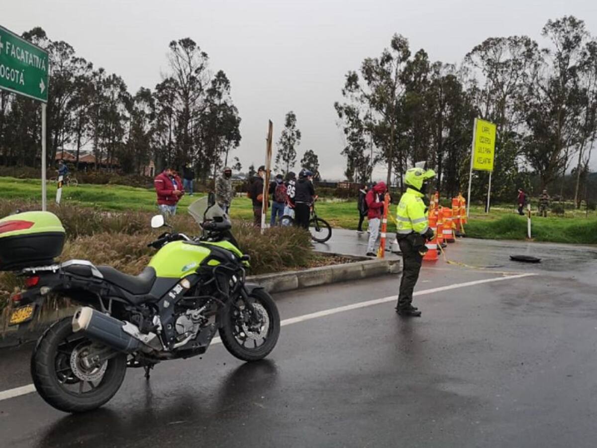 1200 policías garantizarán movilidad en vías de Cundinamarca por fin de año
