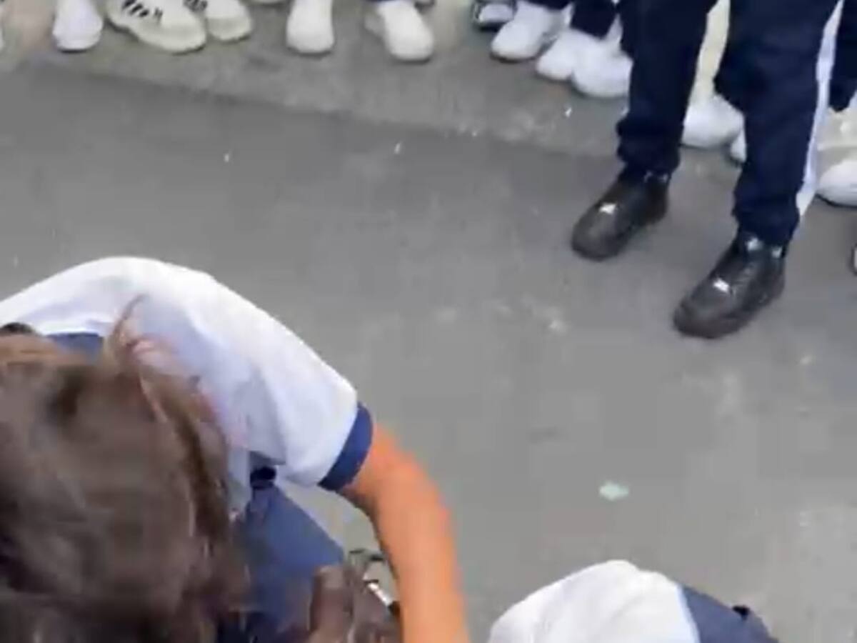 ¿Qué dijo el rector del colegio donde se presentó la pelea entre 2 estudiantes en Armenia?
