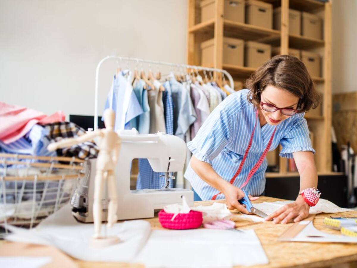 Lanzan jeans hechos de plástico reciclado