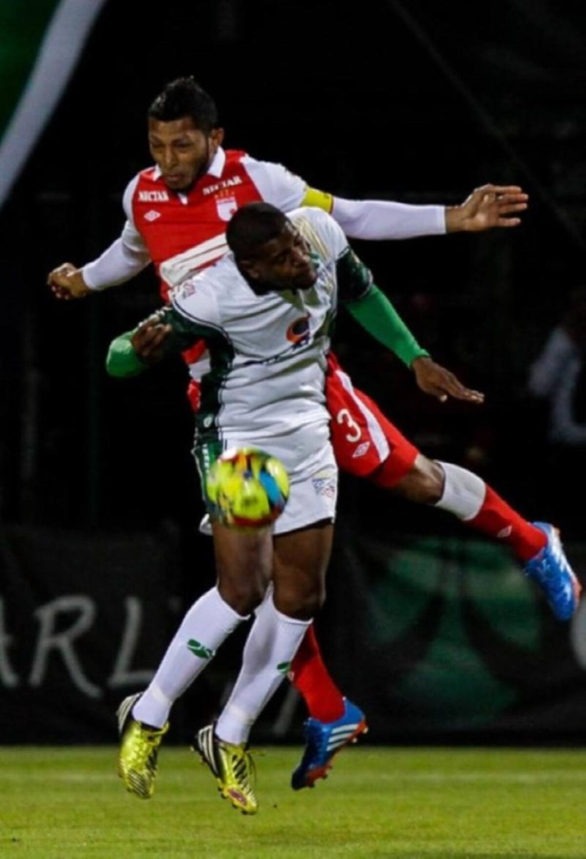 Con el 1-1 en Techo, el equipo asegurador sumó su cuarto empate de local y séptimo del torneo, mientras que Santa Fe lleva tres igualdades seguidas, tras el doble 0-0 ante Millonarios.