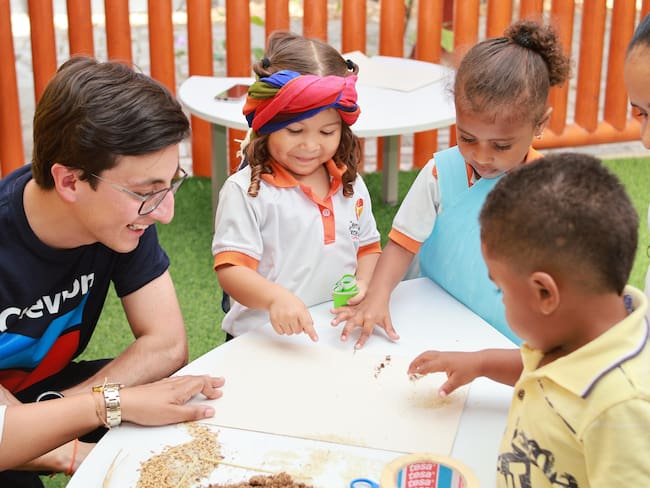 200 niños del Centro de Excelencia para la primera infancia, en Pasacaballos recibieron dotación
