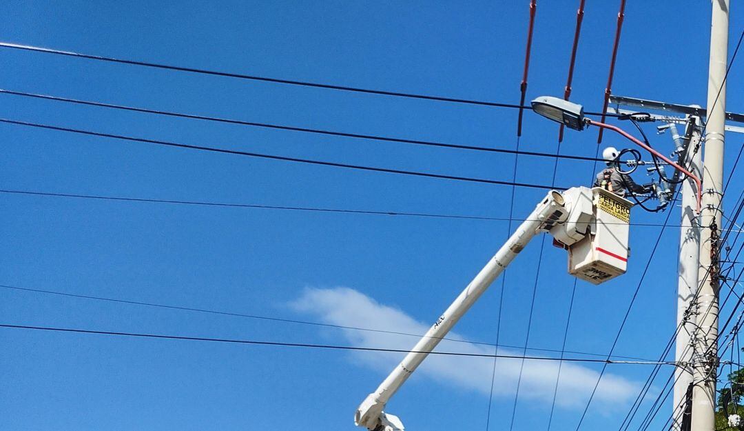 La empresa ha programado adecuaciones sobre las redes eléctricas en diferentes municipios