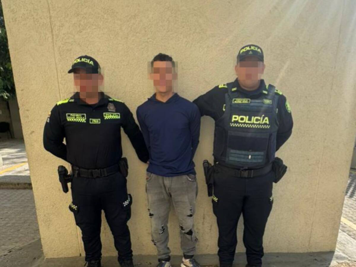Hombre fue detenido por presunto hurto de cadena en El Cabrero: también le incautaron una moto