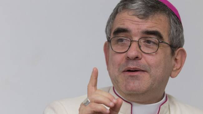 Monseñor, Víctor Manuel Ochoa.