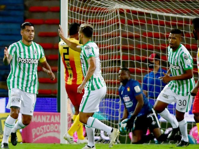 Atlético Nacional pierde 2-1 ante Deportivo Pereira en el Atanasio Girardot.