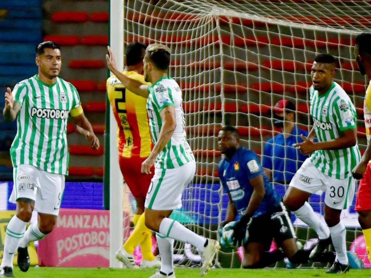 Polémico penalti pitado a Atlético Nacional ante Deportivo Pereira