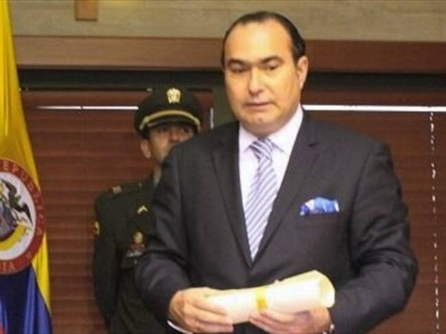 Retiro de Pretelt de presidencia de la Corte es indefinido