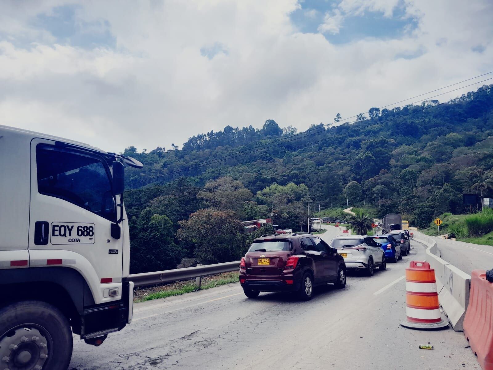 Desde el 23 de diciembre se suspenden obras en la vía Girardot - Bogotá.
