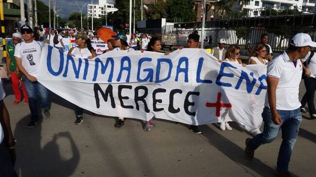 Marcha estudiantes en Santa Marta. Caracol Radio