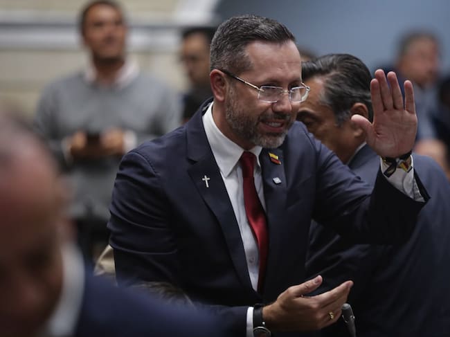 Bogotá. Septiembre 15 de 2026. Se realiza en el Senado de la República la votación de la moción de censura contra el ministro de Vivienda, Jaime Andrés Beltrán Martínez. (Colprensa - Cristian Bayona).