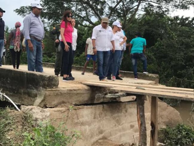 El puente que une Santa Rosa de Lima con Fundación, se cayó en la emergencia de la creciente. /FOTO GOBERNACIÓN