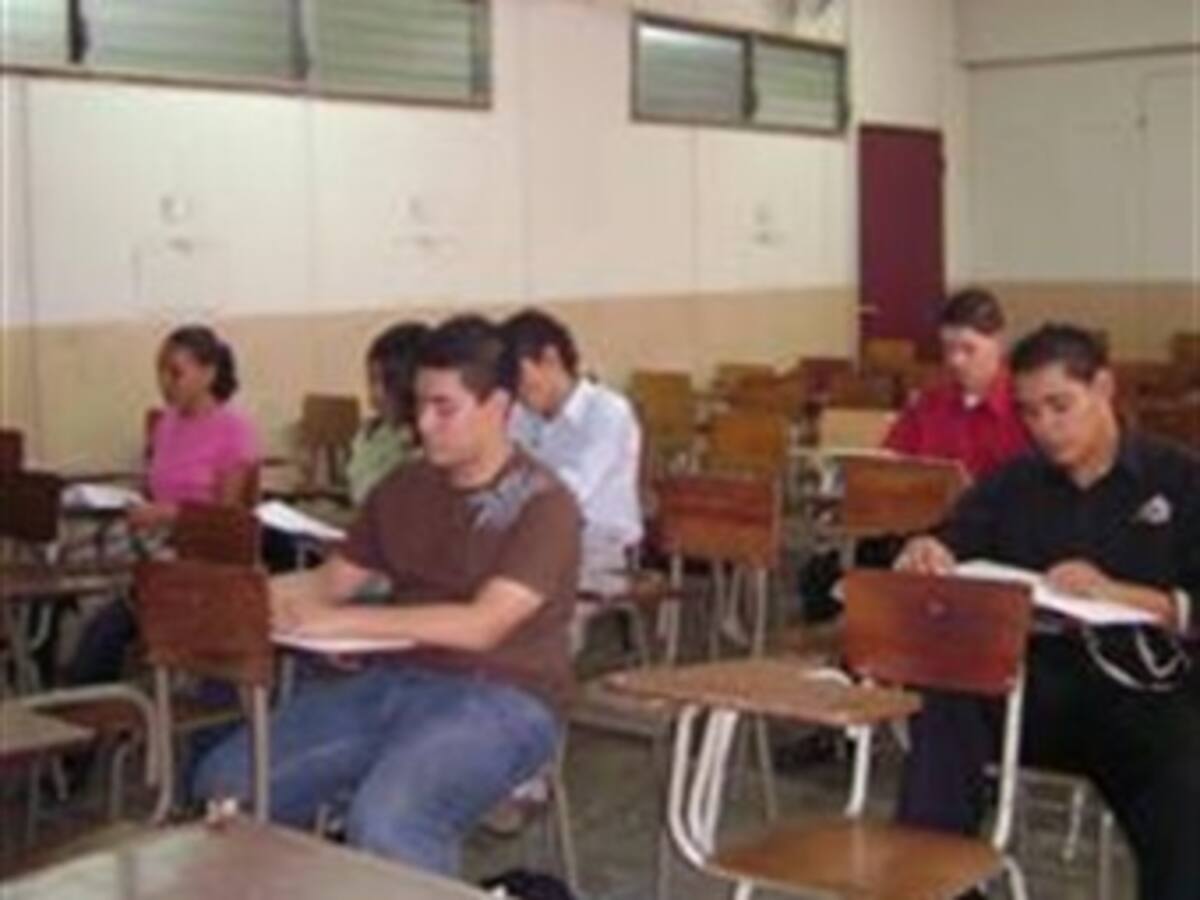Alarmante deserción de estudiantes en universidades públicas y privadas