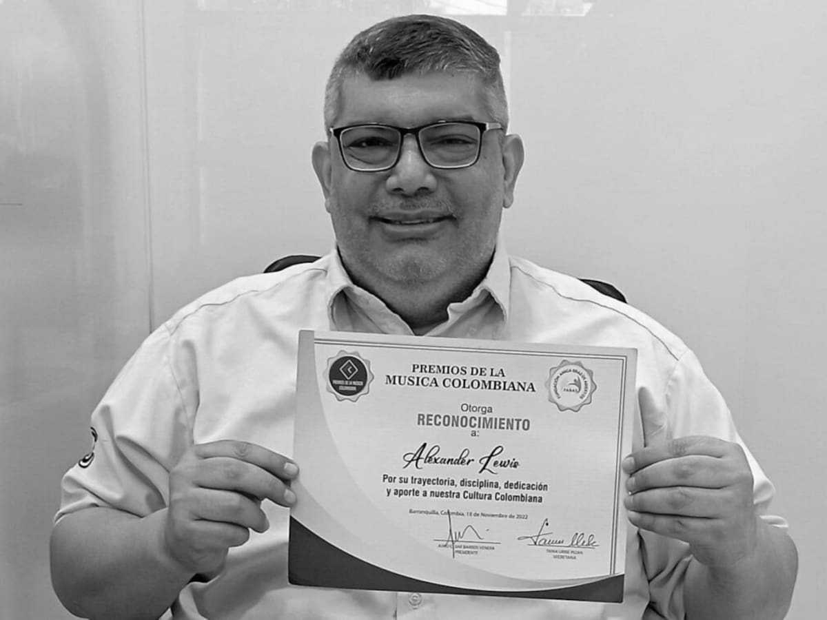Fallece Alex Lewis, destacado periodista barranquillero, a los 56 años