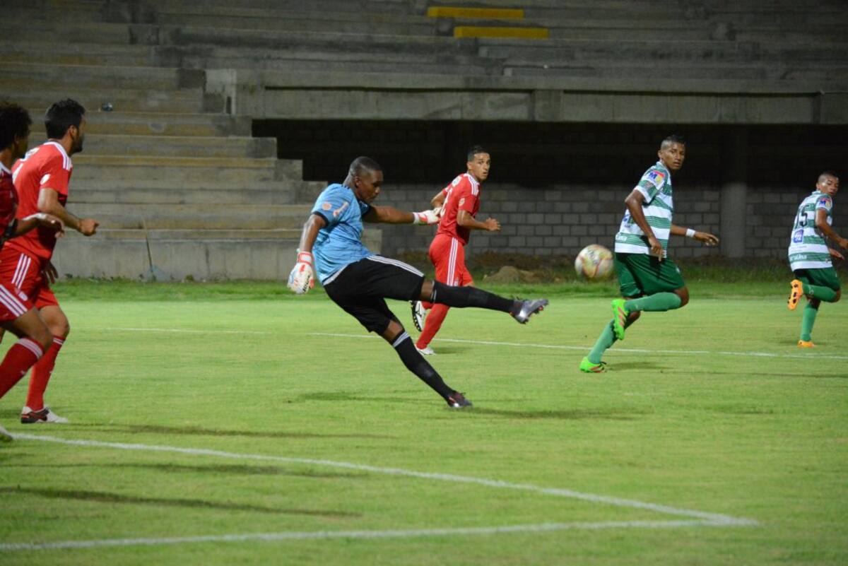 Valledupar derrotó 3-0 al América de Cali en el estadio Armando Maestre