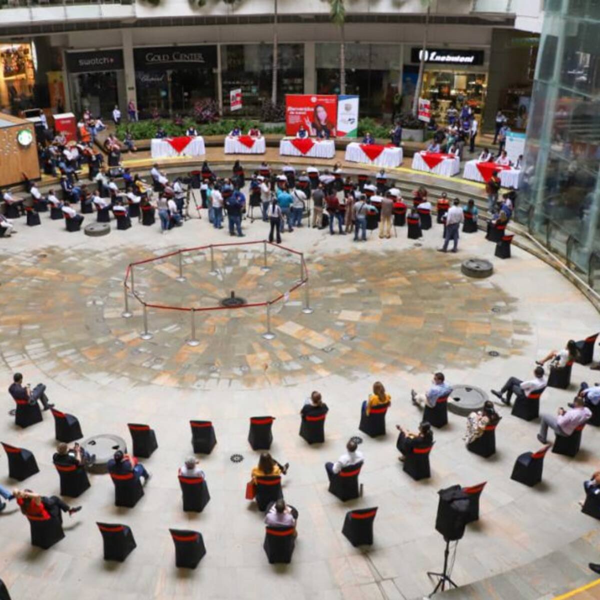 Centros comerciales no abren en Cali el 1 de junio