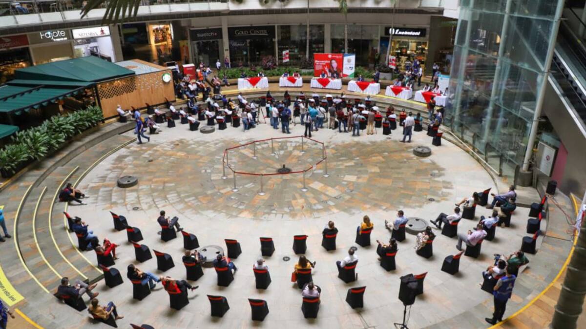 Centros comerciales no abren en Cali el 1 de junio