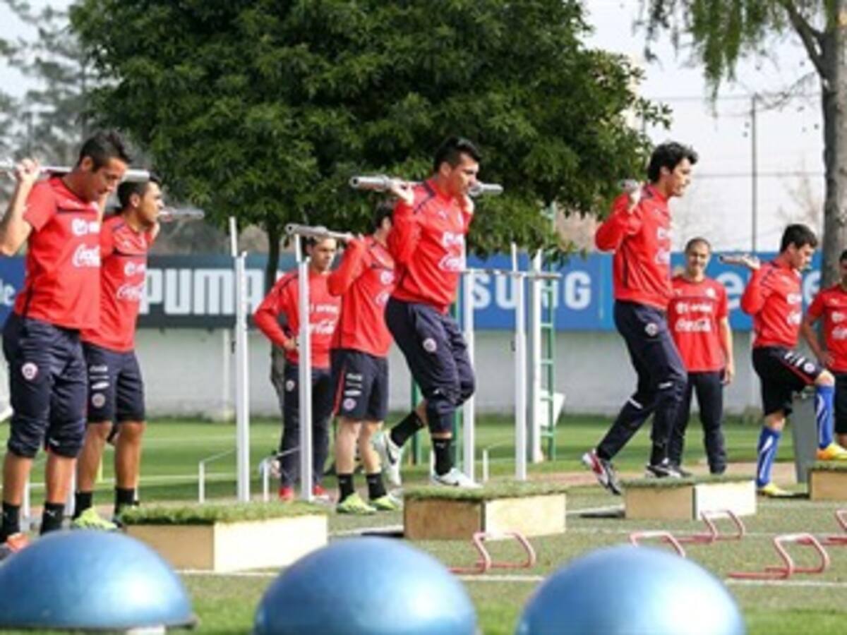 El 'Mati' Fernández es duda en Chile para enfrentar a Venezuela