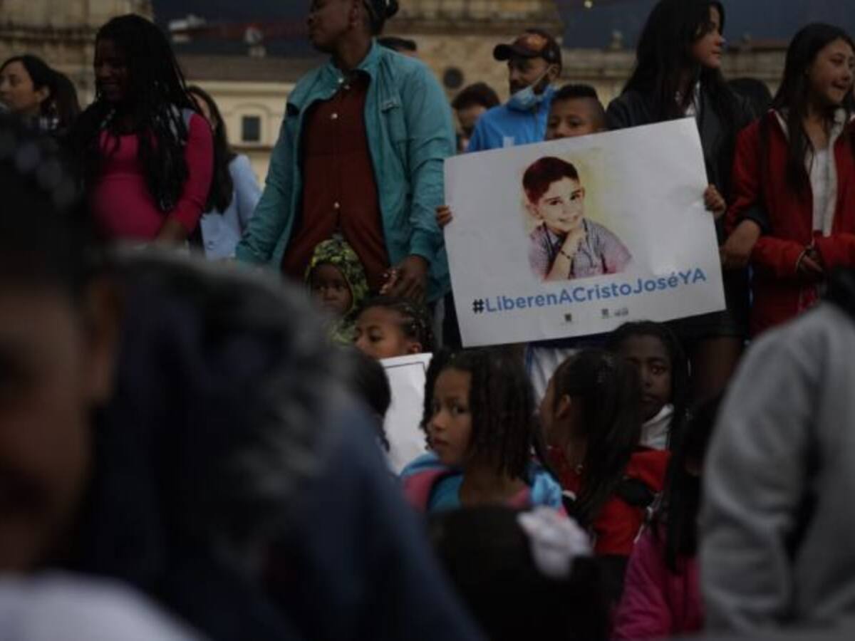 Con plantón en la Plaza de Bolívar piden liberación de Cristo José