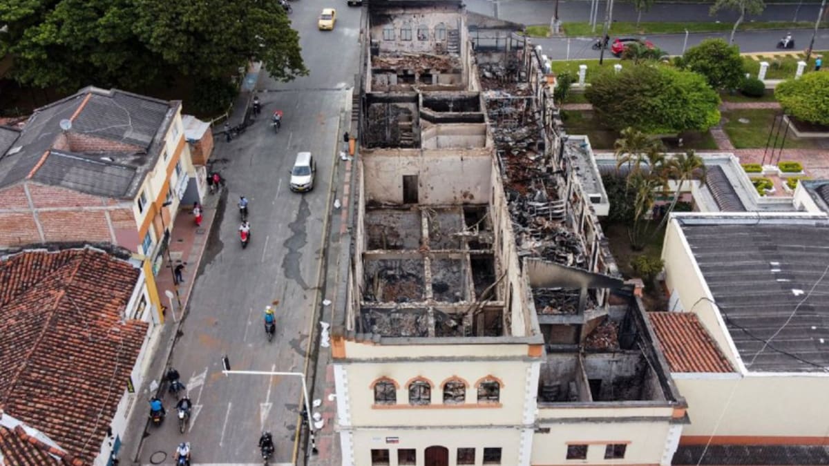 Por autores de incendio de Palacio de Justicia en Tuluá, $200 millones