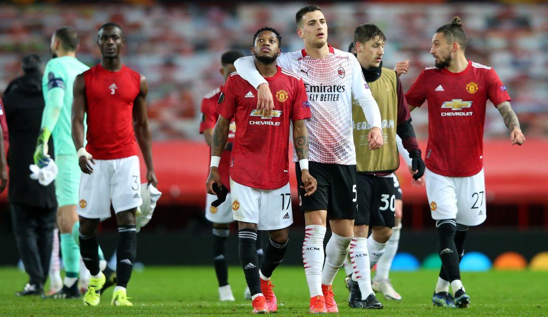 Manchester United y Milán empatan por la ida de los octavos de final de la Europa League