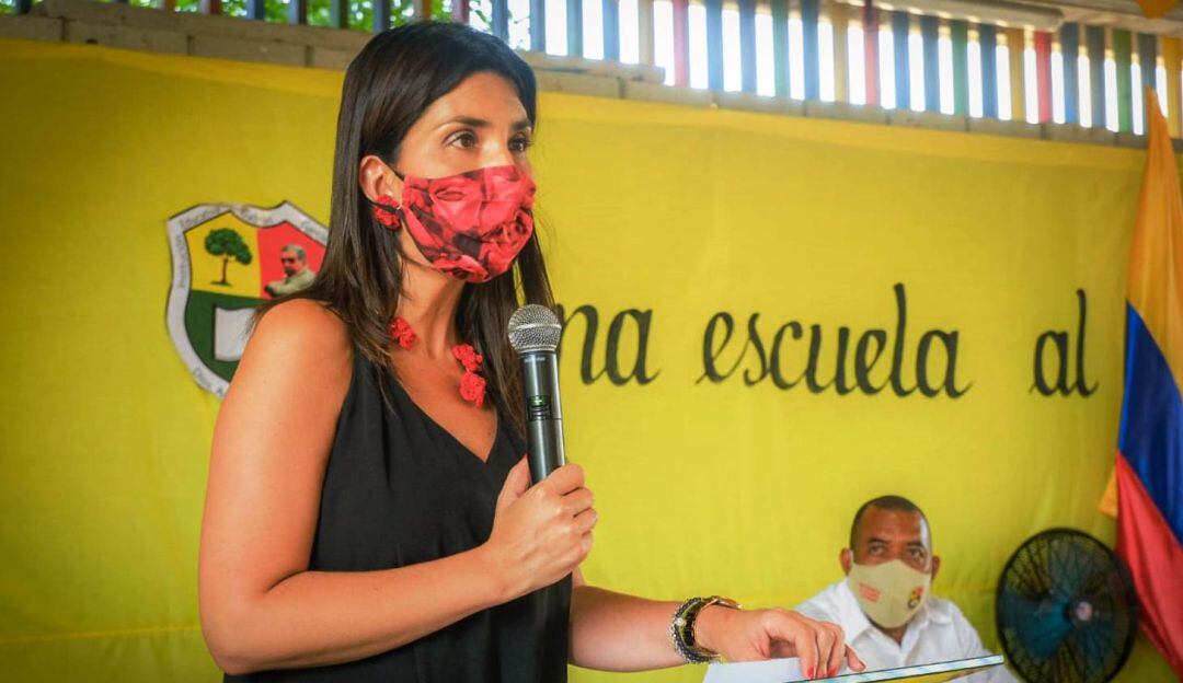 Incluye una moderna área administrativa, dos baterías sanitarias y 10 nuevas aulas para aumentar la cobertura educativa en Ciudad Bicentenario