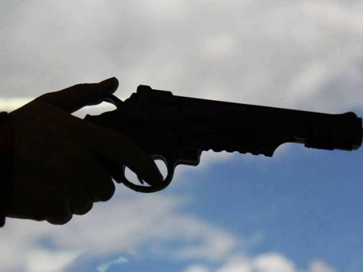 Medida intramural contra defensora y su escolta que fingieron un atentado