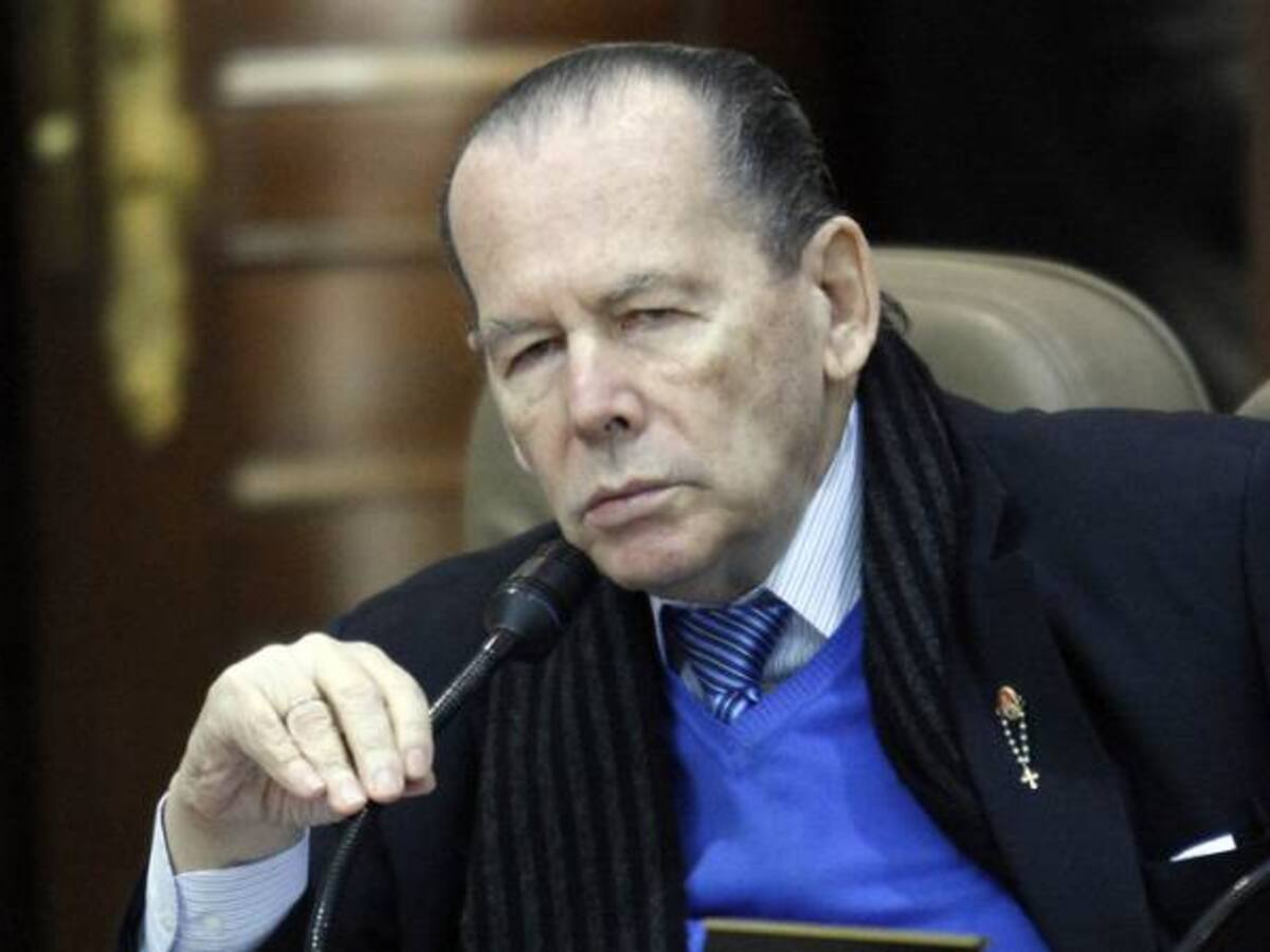 Roberto Gerlein se retiraría después de 40 años de carrera en el Congreso