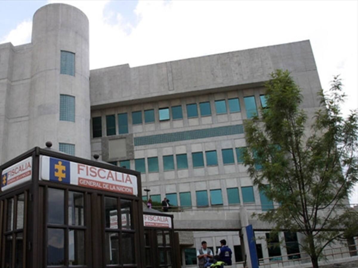 En Fiscalía hay un corto circuito con información: padre del agente del CTI