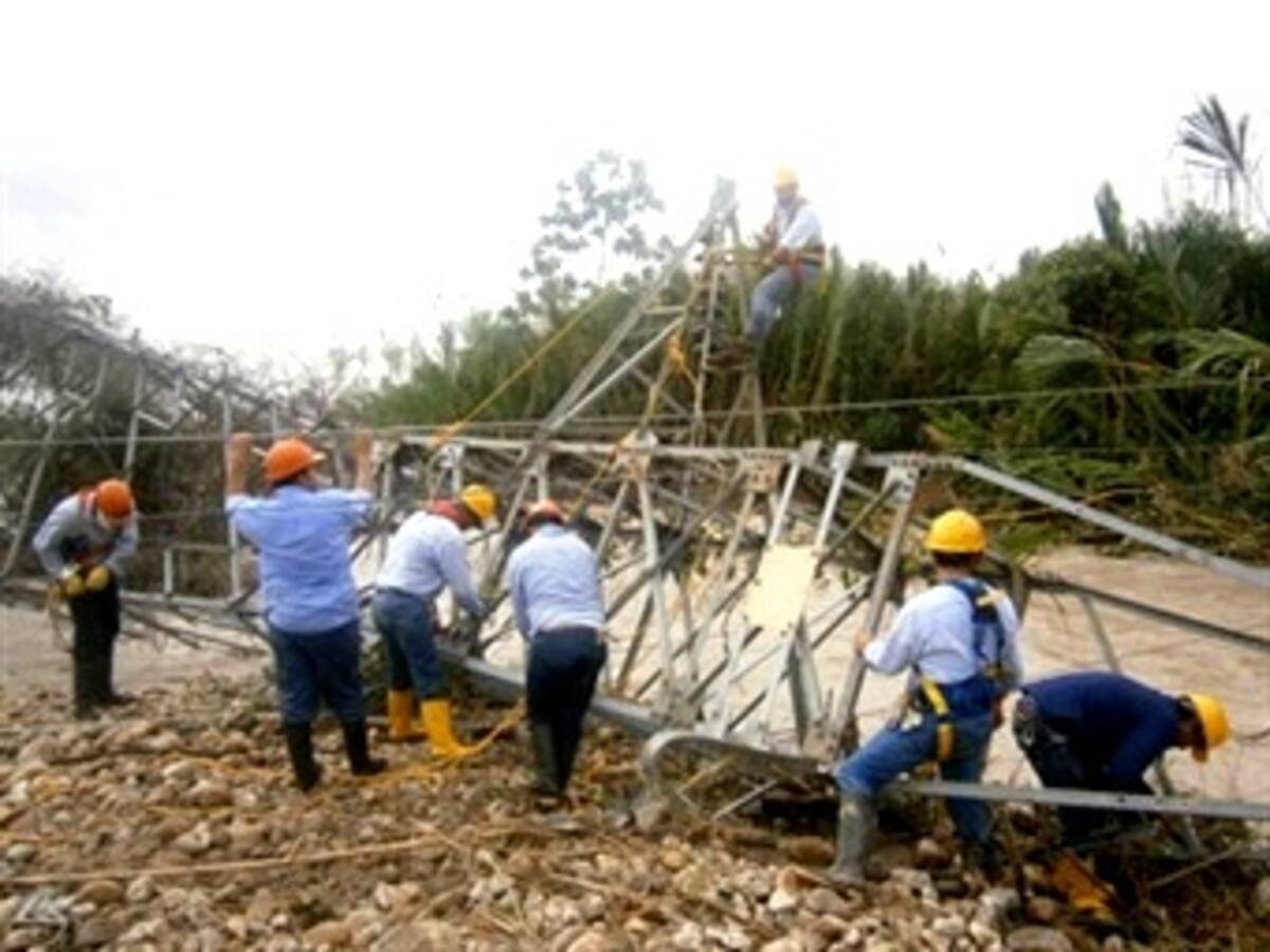 Gobierno se compromete en restablecer servicio de energía en Arauca y Nariño el viernes